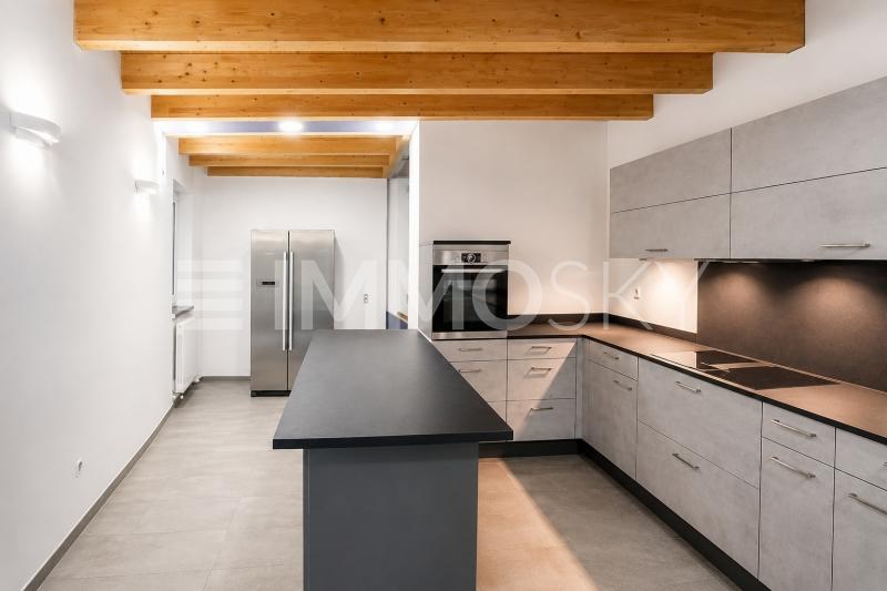 Comoda e funzionale cucina - 3.5 pièces Maison mitoyenne a Biasca