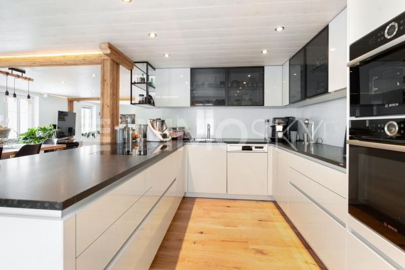 Moderne Küche mit hochwertiger Ausstattung - 6 pièces Maison individuelle a Oberriet SG