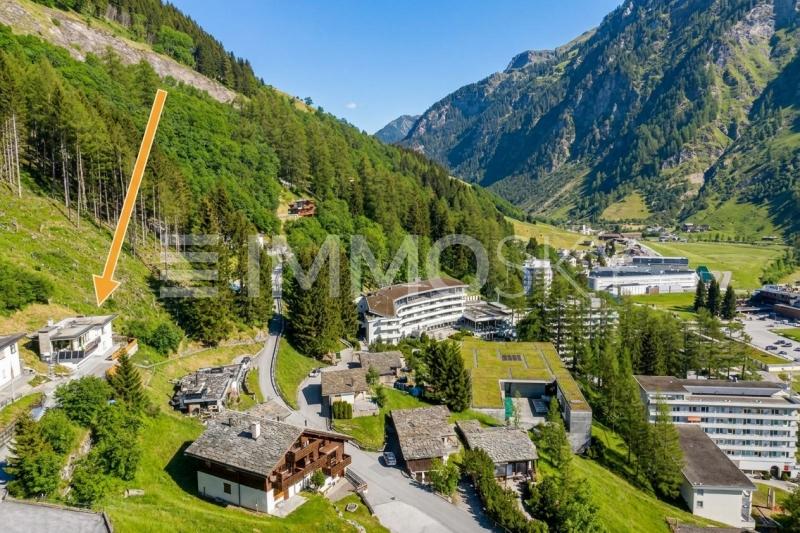 Sonnige Ruheoase mit atemberaubender Aussicht - 3.5 Zimmer Einfamilienhaus in Vals