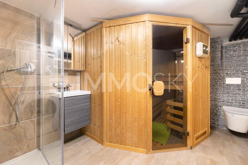 Exklusives Badezimmer mit Sauna-Feeling - 7.5 pièces Maison a Menziken