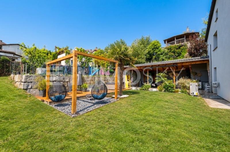 Aussenbereich mit Perdola und Feuerstelle - 7.5 pièces Maison a Menziken