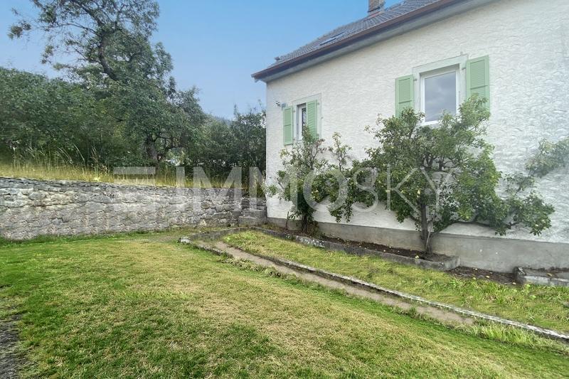 Jardin intimiste - 7.5 pièces Maison a Chézard St Martin