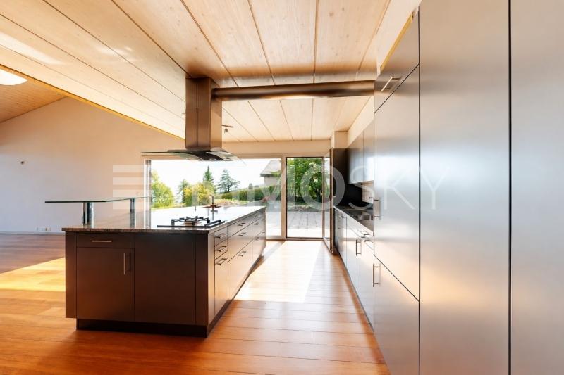 Cuisine lumineuse et agencement généreux - 7.5 pièces Villa a Arzier