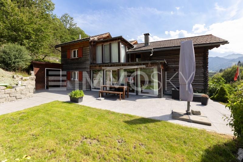 Alt trifft Neu mit ganz viel Charakter - 5.5 stanze Casa bifamiliare a Mittellunden