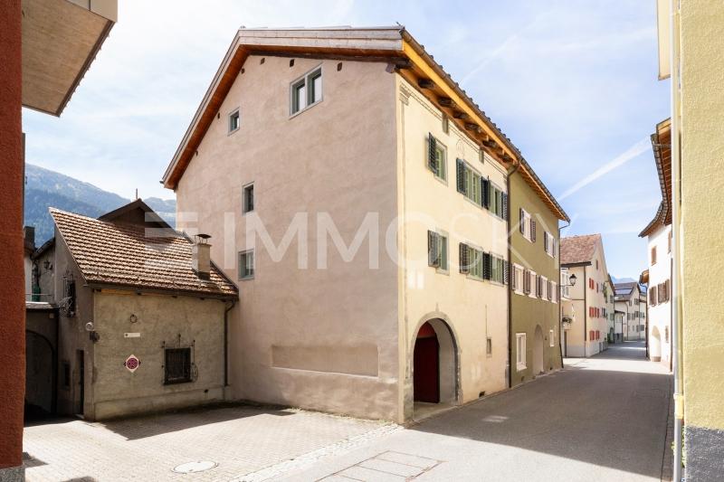 Wohnen mit besonderem Flair - 7.5 pièces Maison a Felsberg