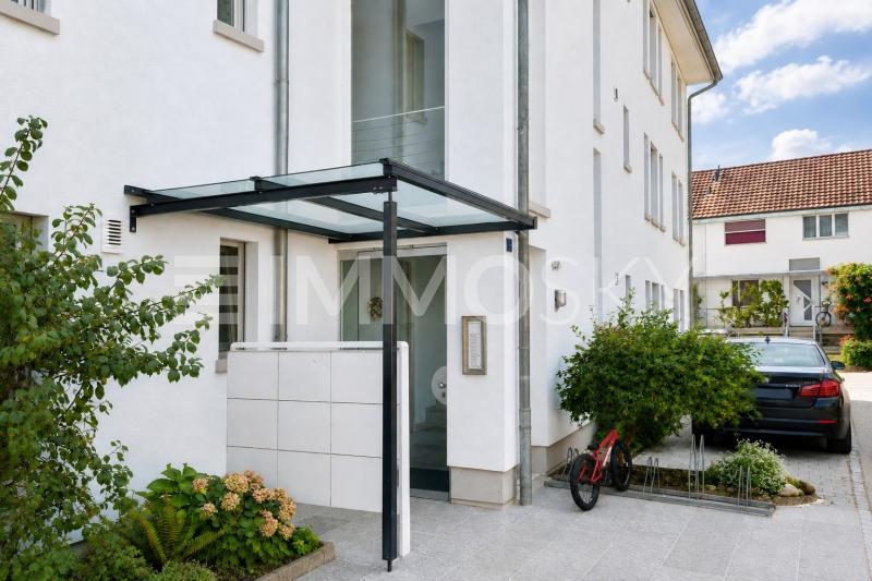 Haupteingang - 2.5 pièces Appartement sous les toits a Klingnau