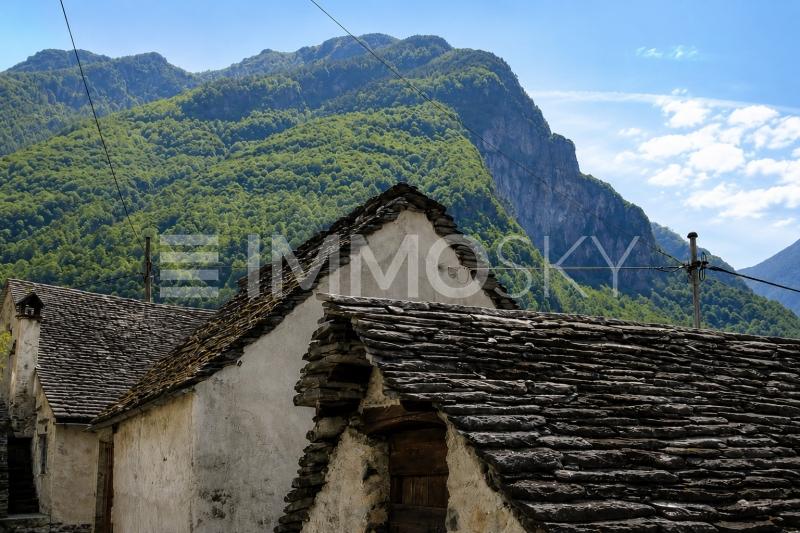 Fantastica vista montagne - 6 stanze Rustico a Brione (Verzasca)