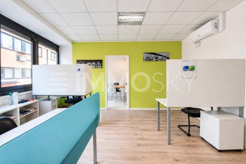 Spazio modulabile - 5.5 pièces Immeuble commercial a Lamone Cadempino