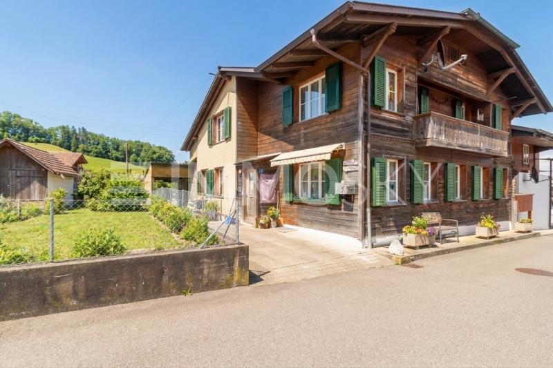 Ihr Traum kann wahr werden! - 4.5 Zimmer Doppeleinfamilienhaus in Oberstocken