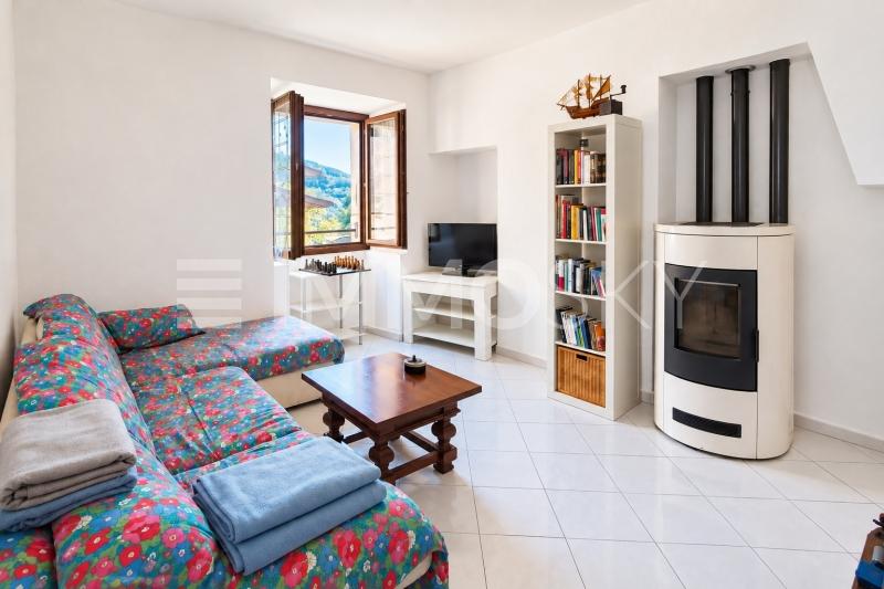 Zona giorno luminosa - 5 Zimmer Einfamilienhaus in Miglieglia