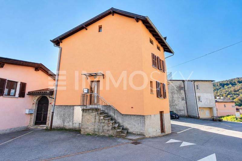 Vista esterna dell’abitazione - 5 Zimmer Einfamilienhaus in Miglieglia