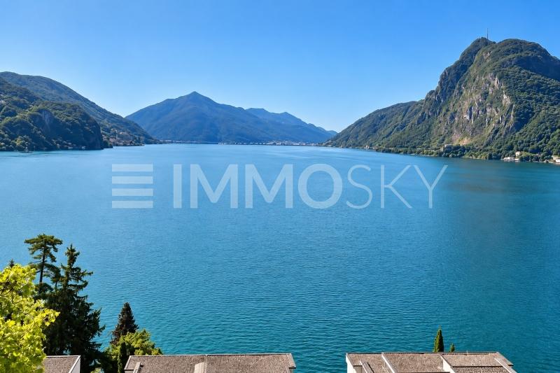 Vista a 180° - 3.5 stanze Appartamento a Castagnola