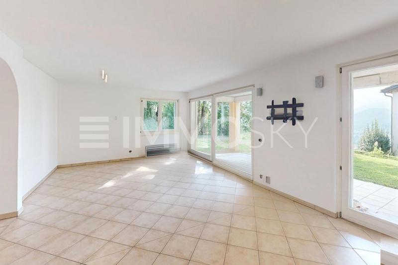 Salotto luminoso - 8.5 Zimmer Einfamilienhaus in Neggio