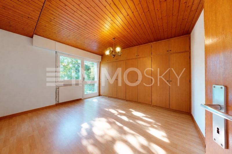 Chambre parentale rez - 7 pièces Maison bifamiliale a La Conversion