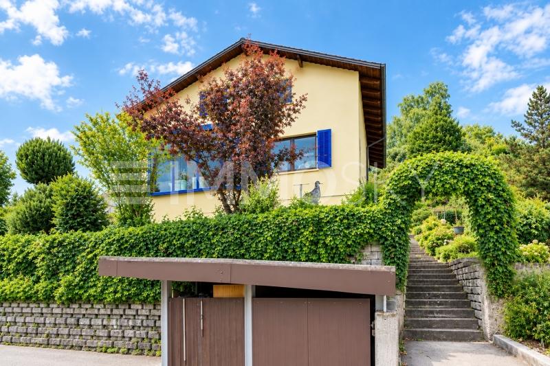 Charmantes Einfamilienhaus in grüner Umgebung - 5 Zimmer Haus in Gretzenbach