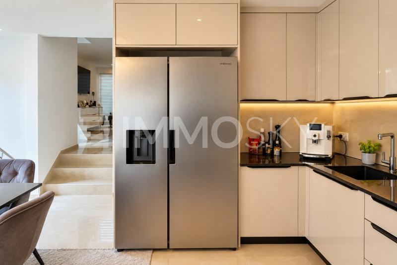 Genuss mit Stil - 5.5 pièces Maison mitoyenne d'angle a Therwil