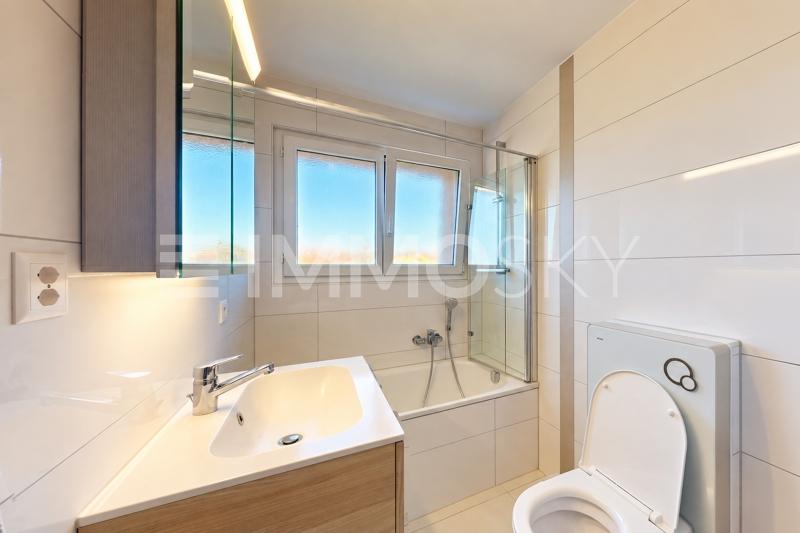 Salle de bains avec baignoire - 3.5 stanze Appartamento a Vuisternens en Ogoz