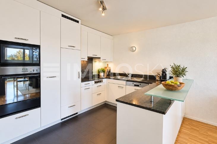 Modern kochen mit Eleganz und Funktionalität - 3.5 rooms Flat in Luzern