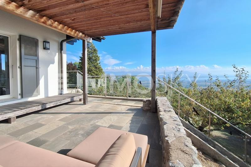 Terrasse couverte - 6.5 pièces Maison individuelle a Arzier