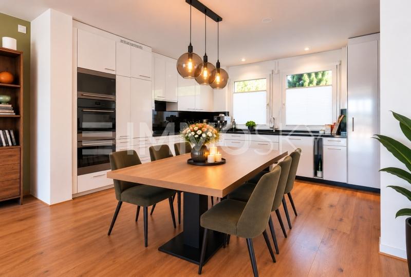 Moderne Küche mit Tageslicht - 5.5 pièces Maison bifamiliale a Luzern