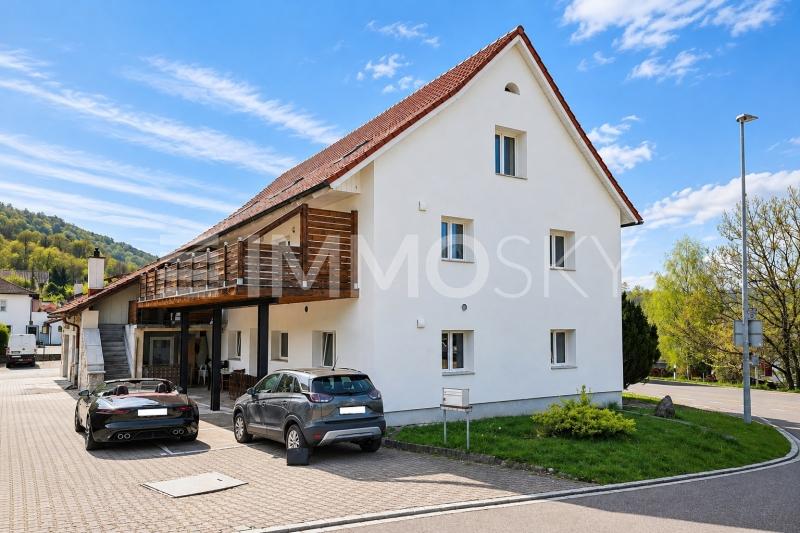 Stilvolles Zuhause mit Charme - 11 rooms Two-family house in Schwaderloch