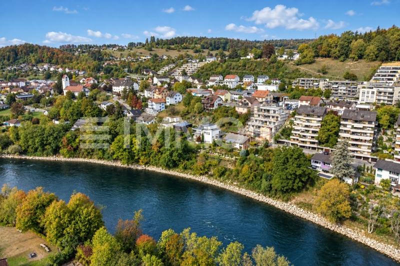 Flussstadt am grünen Hügelhang - 4.5 stanze Casa a terrazza a Umiken