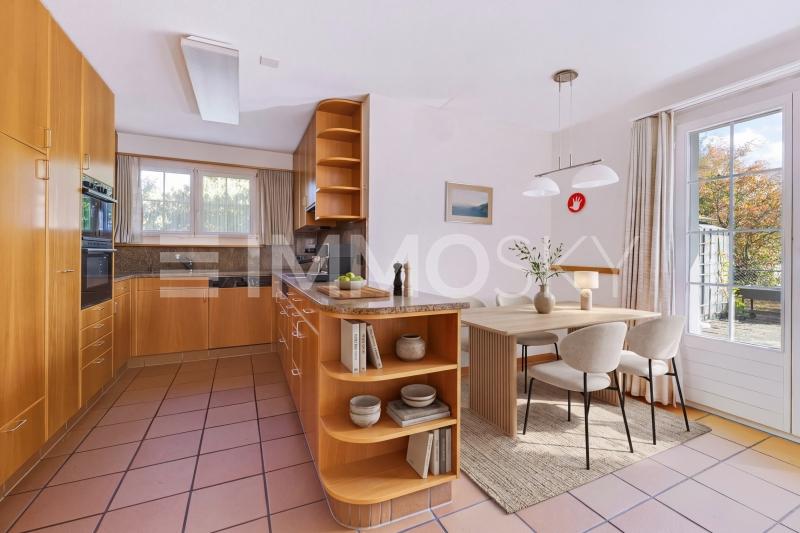 Charmante Küche zum Kochen und Geniessen - 5.5 Zimmer Landhaus in Embrach