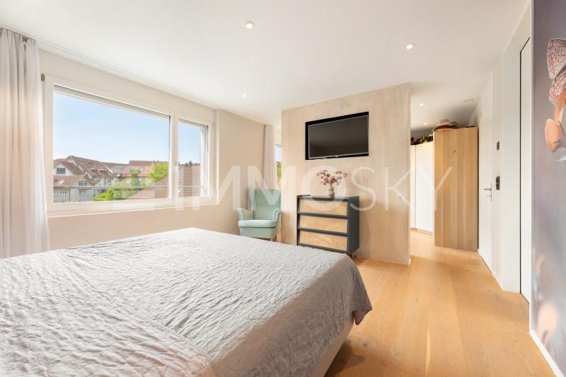 Schlafzimmer mit schönem Ausblick - 4.5 Zimmer Wohnung in Bubikon