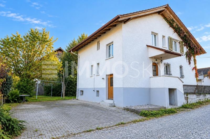 Aussenparkplätze 2-4 Fahrzeuge - 5.5 pièces Maison a Brittnau