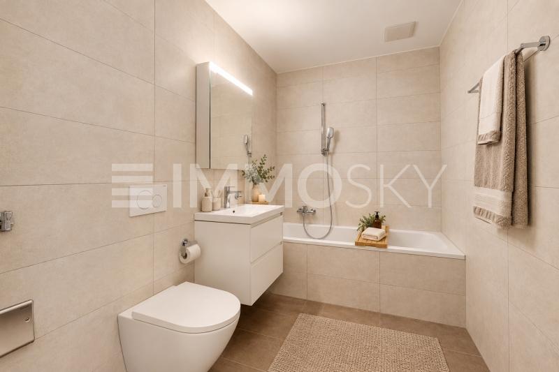 Salle de bains moderne homestaging - 4.5 Zimmer Maisonette in Sullens