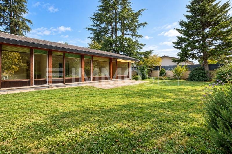 Maison de plain pied avec jardin - 5 Zimmer Haus in Confignon