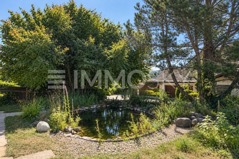 Natürliches Gartenbiotop mit Teich - 5 pièces Maison a Villnachern