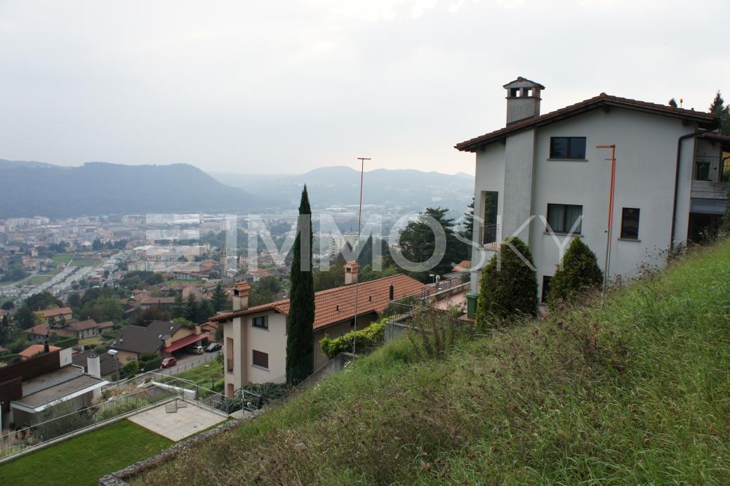 Vista terreno - 7.5 rooms House in Vacallo